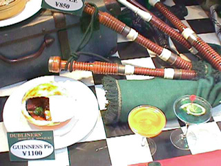 Irish pub, Scottish bagpipes!